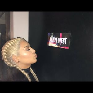 Meet your Posher, Abby